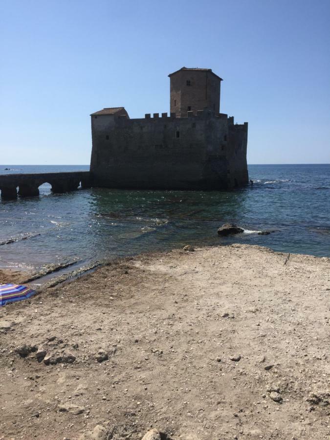 Casetta Del Borghetto -Nel Cuore Del Borghetto Nettuno Exterior foto